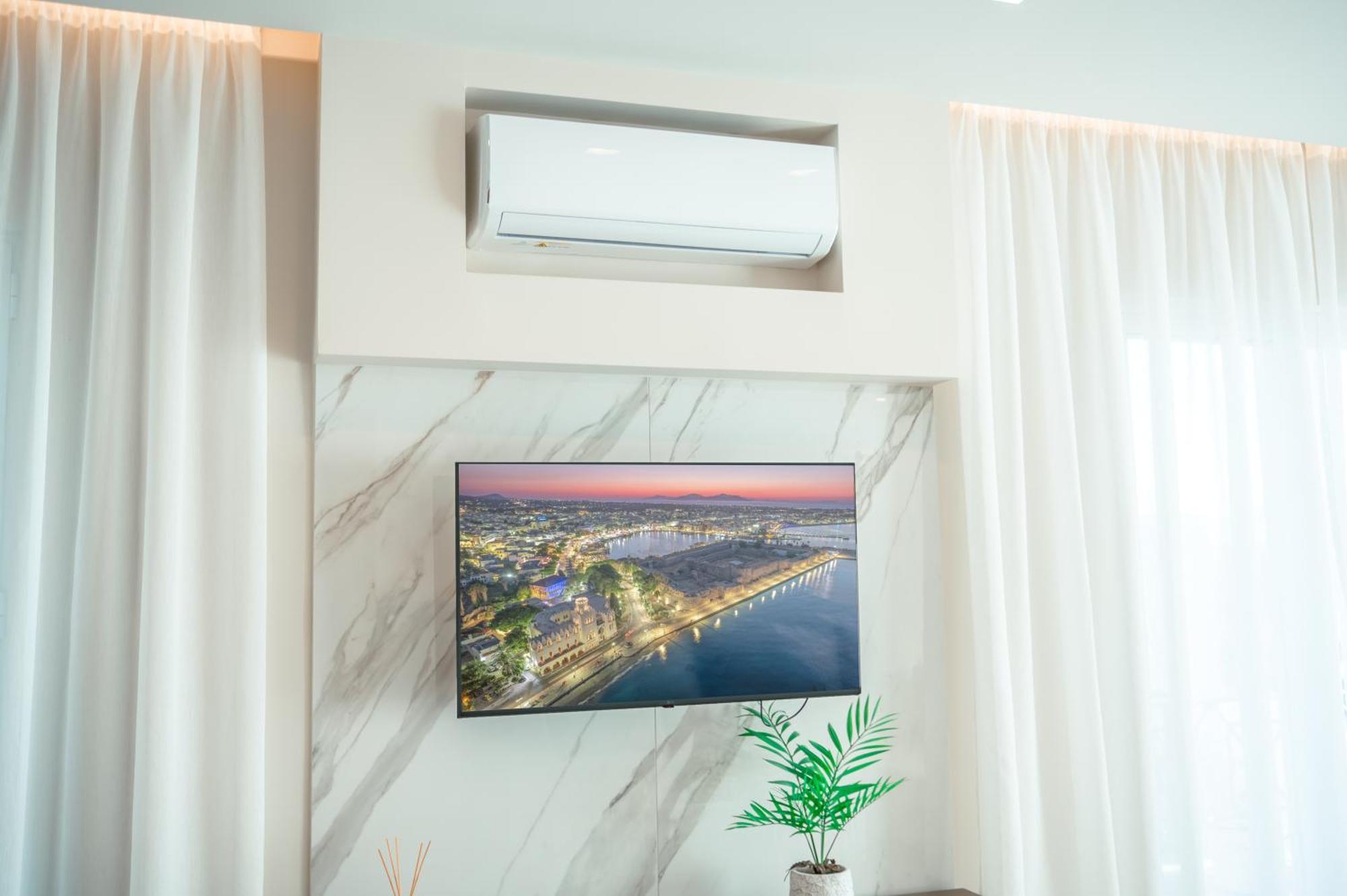 Brand New Elegant Suite Platánion Zewnętrze zdjęcie