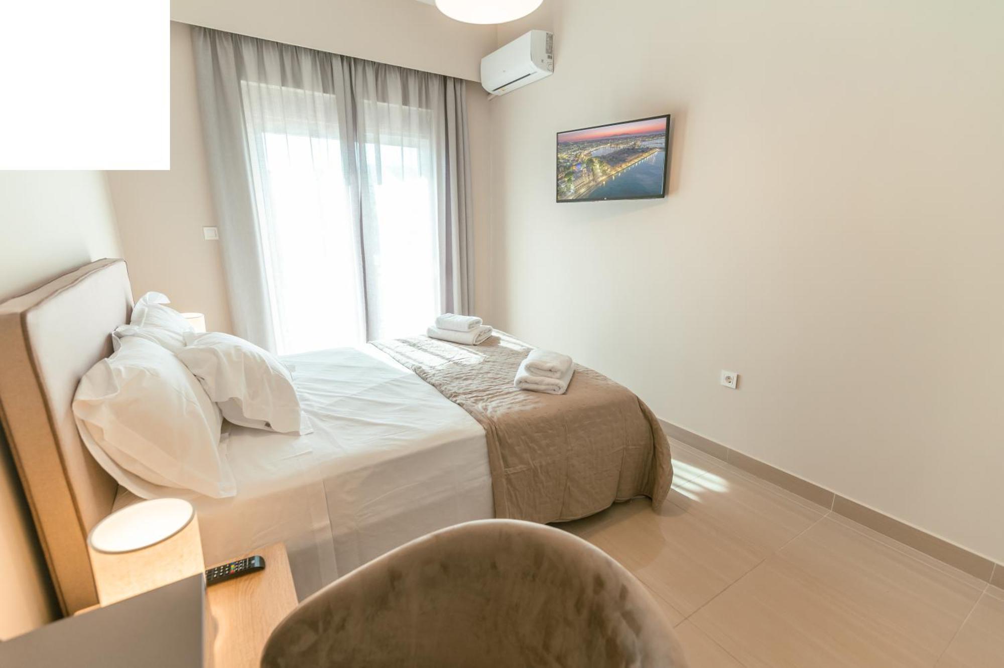 Brand New Elegant Suite Platánion Zewnętrze zdjęcie
