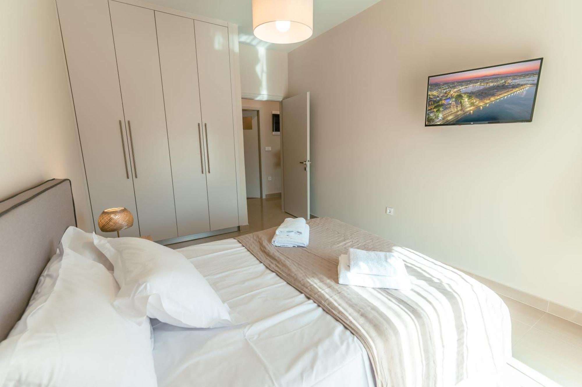 Brand New Elegant Suite Platánion Zewnętrze zdjęcie