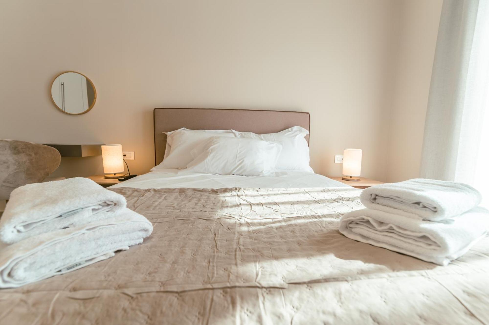 Brand New Elegant Suite Platánion Zewnętrze zdjęcie