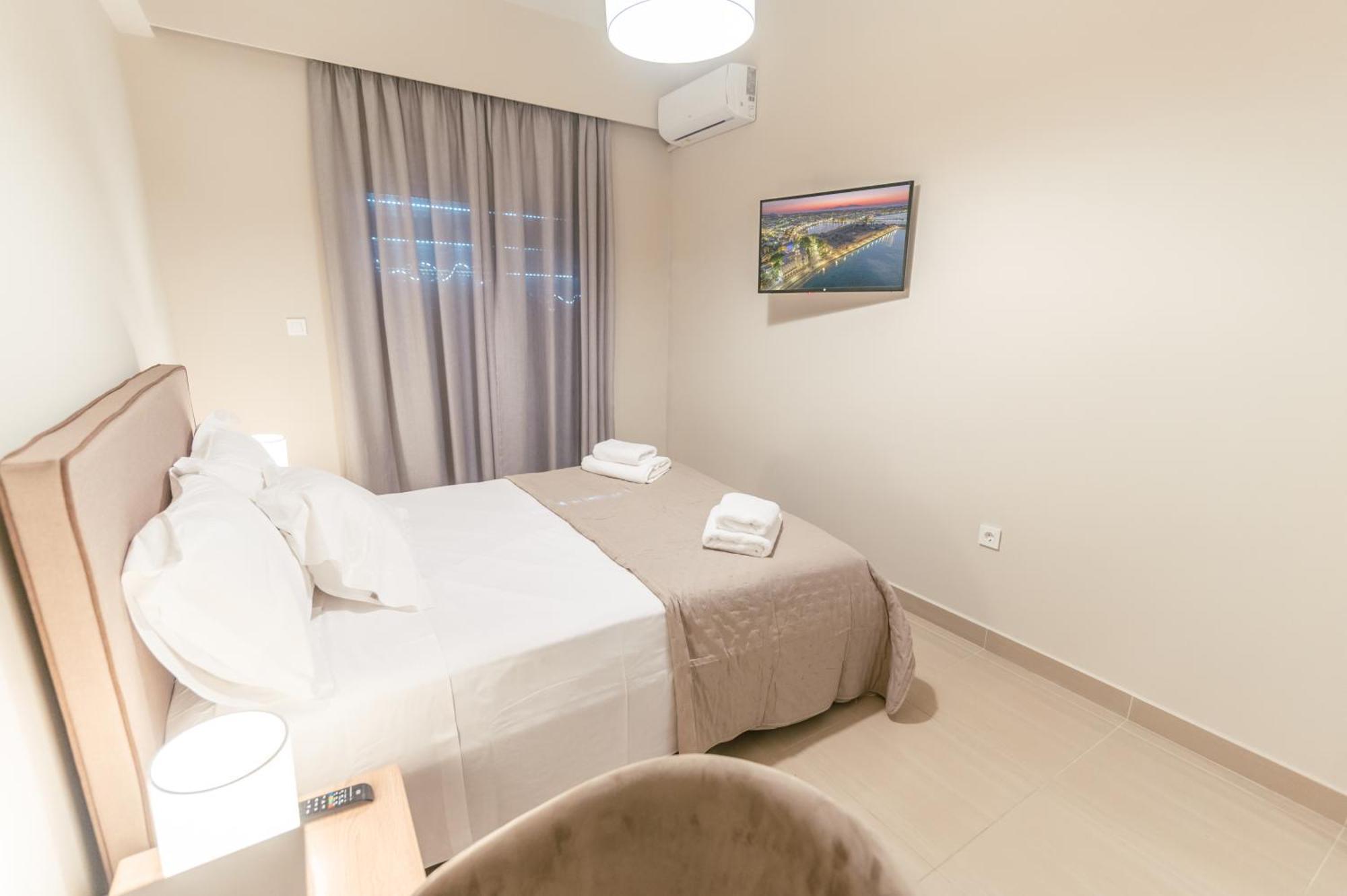 Brand New Elegant Suite Platánion Zewnętrze zdjęcie